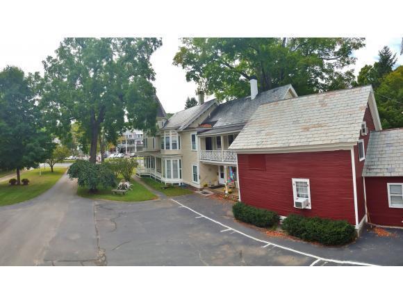 Hugging Bear Inn Bellows Falls Εξωτερικό φωτογραφία