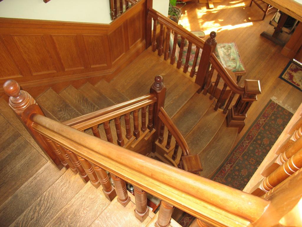 Hugging Bear Inn Bellows Falls Εξωτερικό φωτογραφία